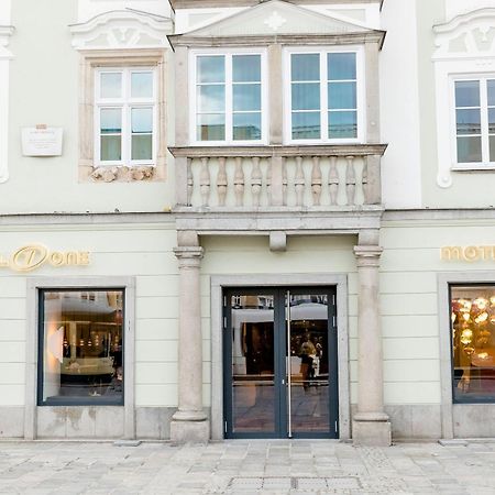 Motel One Linz-Hauptplatz Экстерьер фото