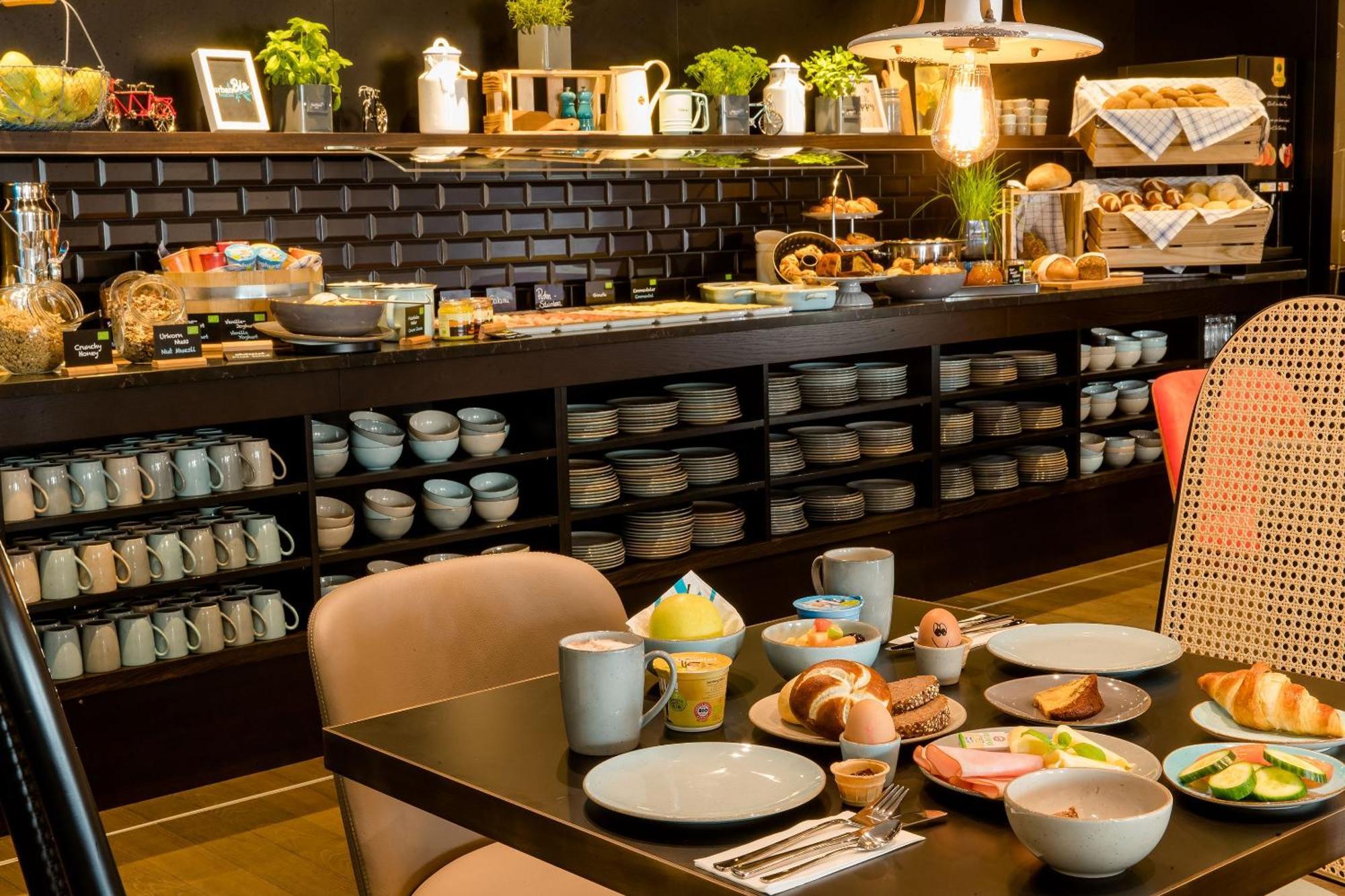 Motel One Linz-Hauptplatz Экстерьер фото