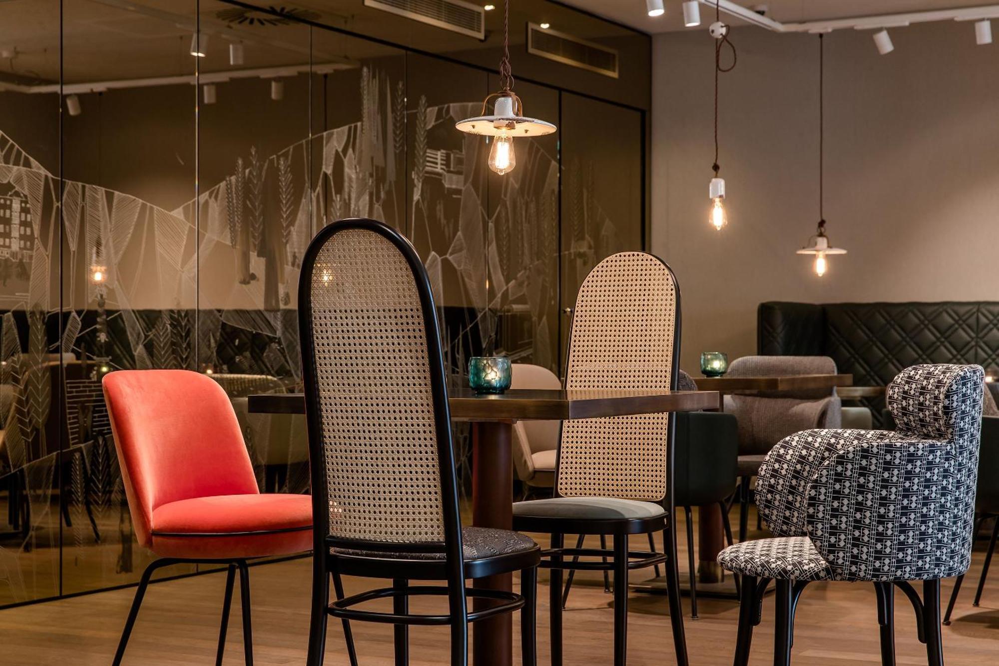 Motel One Linz-Hauptplatz Экстерьер фото